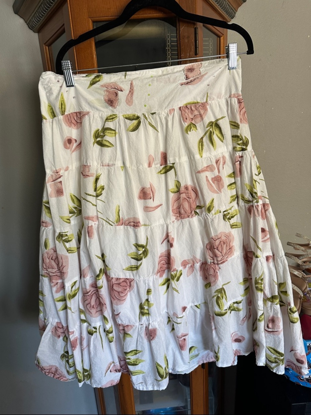 Y2K White Floral Tiered Skirt with Pink Rose Print and Rhinestones